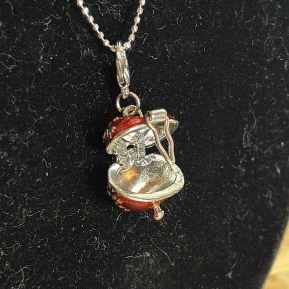 Silver Tone Red/Orange Enamel Heart Locket Storage Clip On Charm Necklace 15” - Picture 2 of 5